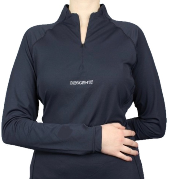 DESCENTE × SWAROVSKI  Mid-Layer Ski- 1/4
Zip  Black Base Layer long sleeve Top - Picture 1 of 9